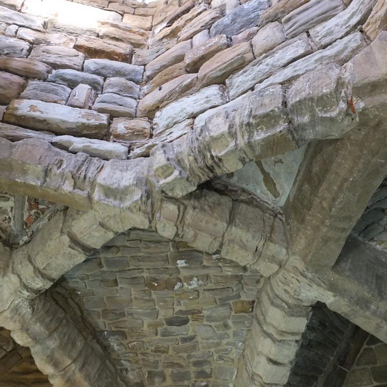 Stabilising the vaulted ceiling in the Great Kitchen